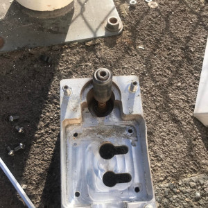 Maintenance et réglage des barrières d’accès au Stade Rosseli – Belleville-en-Beaujolais