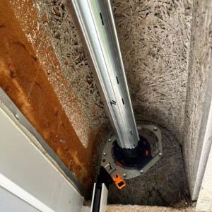 Transformation de volets roulants manuels en volets solaires SOMFY RS100 IO à Villefranche-sur-Saône