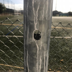 Maintenance et réglage des barrières d’accès au Stade Rosseli – Belleville-en-Beaujolais