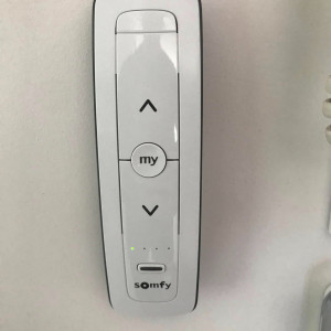 Conversion de volets roulants Bubendorff en motorisation SOMFY RS100 IO à Belleville-en-Beaujolais