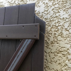 Remplacement de volets battants par volets roulants solaires SOMFY RS100 IO à Fareins (01)