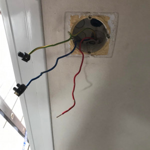 Remplacement complet d’un volet roulant motorisé à Messimy-sur-Saône (69)