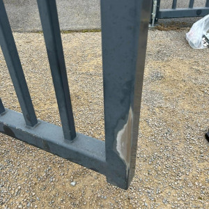 Modification et sécurisation manuelle du portail du relais de la petite enfance à Saint-Didier-sur-Chalaronne