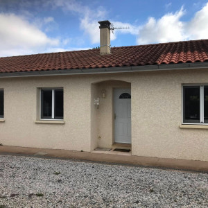 Pose de moustiquaires plissées à ouverture latérale – Belleville-en-Beaujolais