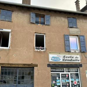 Fourniture et installation de volets roulants solaires SOMFY SOLAR RS100 IO (La Chapelle-de-Guinchay)