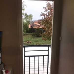 Réglage et étanchéité de portes-fenêtres PVC à Belleville-en-Beaujolais (69)