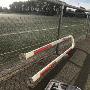 Maintenance et réglage des barrières d’accès au Stade Rosseli – Belleville-en-Beaujolais